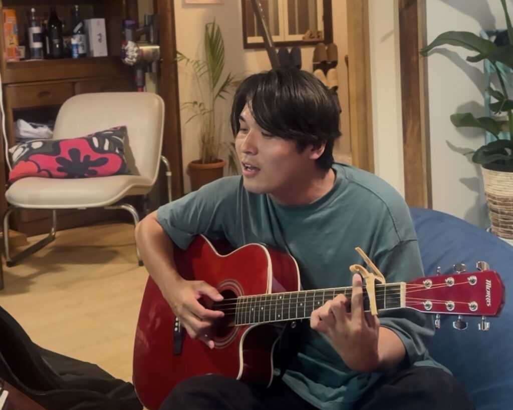 elenanchi（エレナンチ）にてギター生演奏でカラオケ
